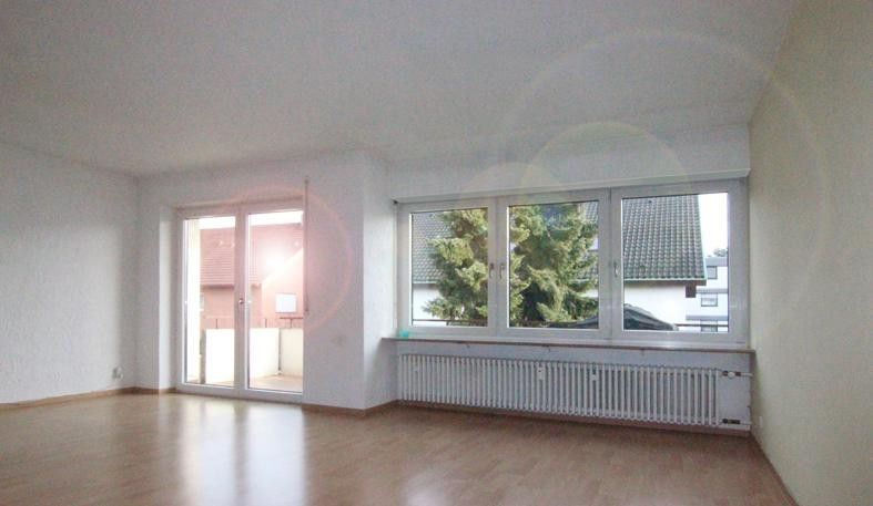 Licht tweekamerappartement – Wohnzimmer