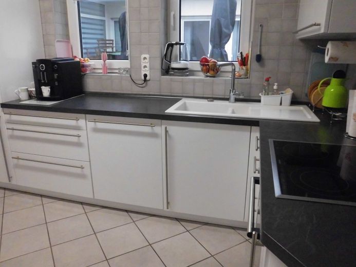 Schauenburg, Bungalow + ELW – Küche Teilansicht 3