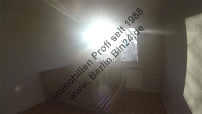 Ferien-Wohnung mit Wannenbad in Berlin - Friedrichshain wird neu möbliert Diele Kammer – G0040399