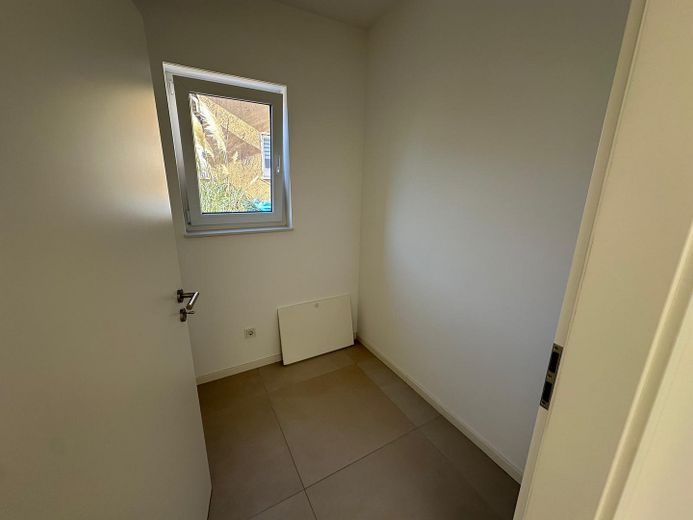 Moderno apartamento de 2,5 habitaciones en planta baja – Abstellraum