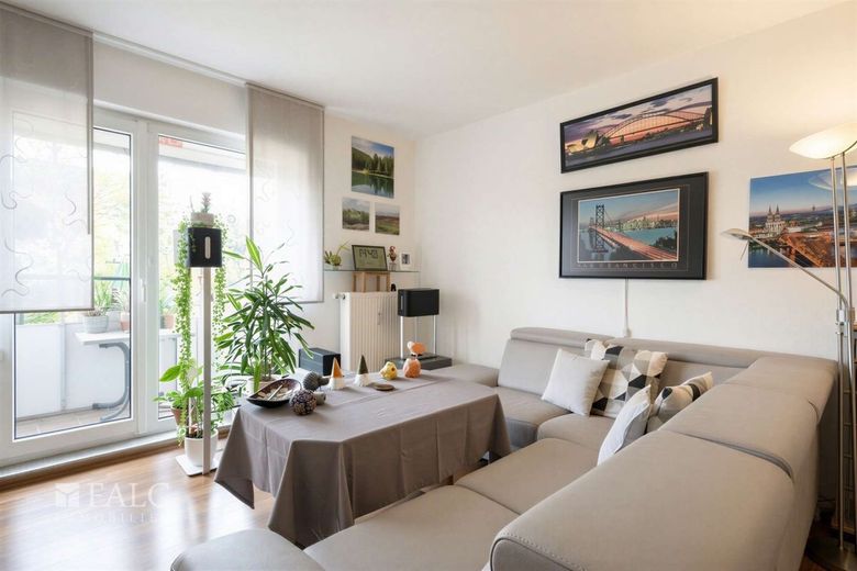 Ruhig und zentral wohnen in Köln-Zollstock! – Wohnzimmer
