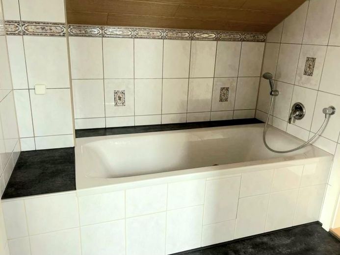 Badezimmer 2 im Dachgeschloss