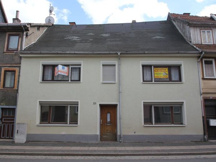 Waltershausen, 2 Familienhaus mit Anbau – Foto 1