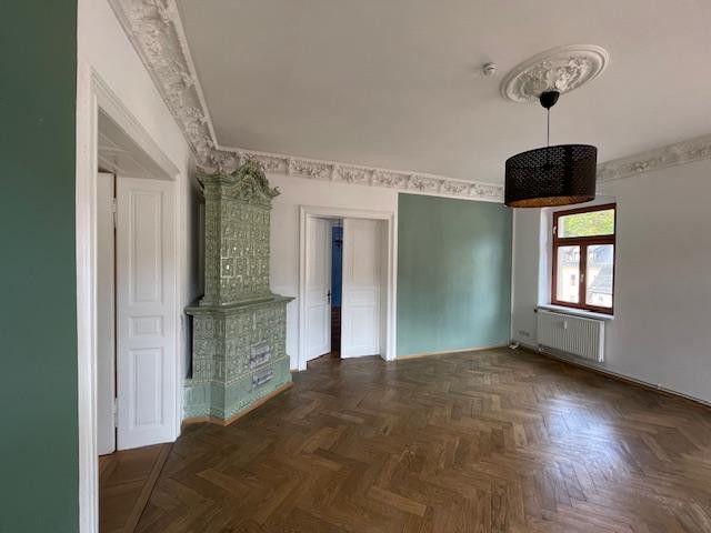 Tharandt près de Dresde - ancien bureau de poste impérial à rénover entièrement - appartement de 6 pièces à l'étage, 2 salles de bains, 2e étage – Wohnzimmer