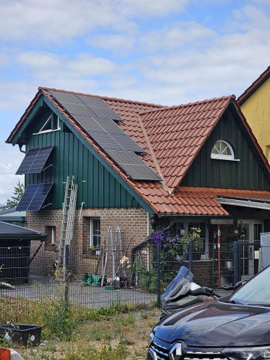 Außergewöhnliches Mehrgenerationenhaus mit großem Grundstück, Sauna und Wintergarten in Halver – Foto 3