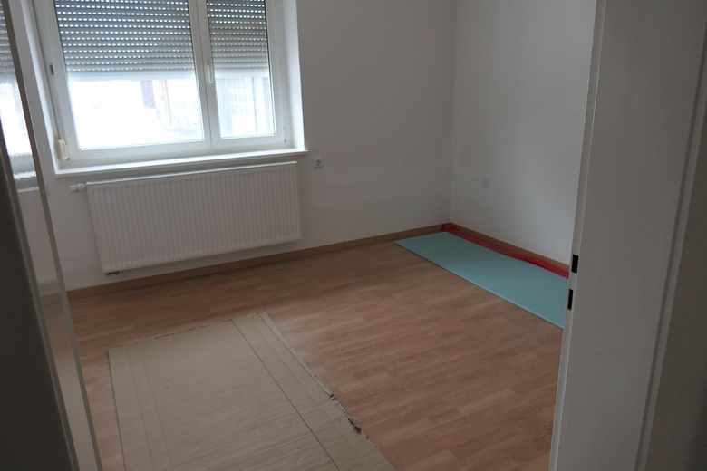 Appartamento al piano terra di 3 locali con ca. 80qm nel centro di Münsingen – Photo 21