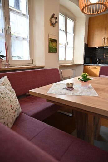 Apartamento de 1 habitación entre Altenburg y la catedral de Bamberg (disponible para entrar a vivir) – Essecke