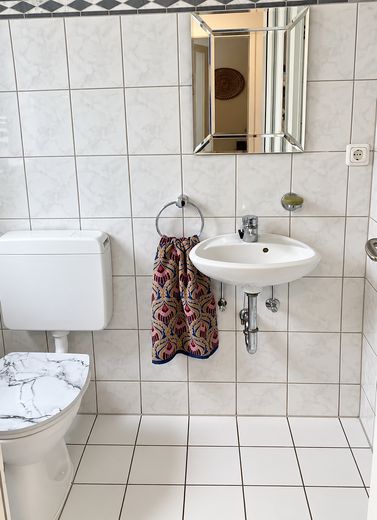 Gepflegtes Endreihenhaus in beliebter Wohngegend von Groß Flottbek – Gäste WC