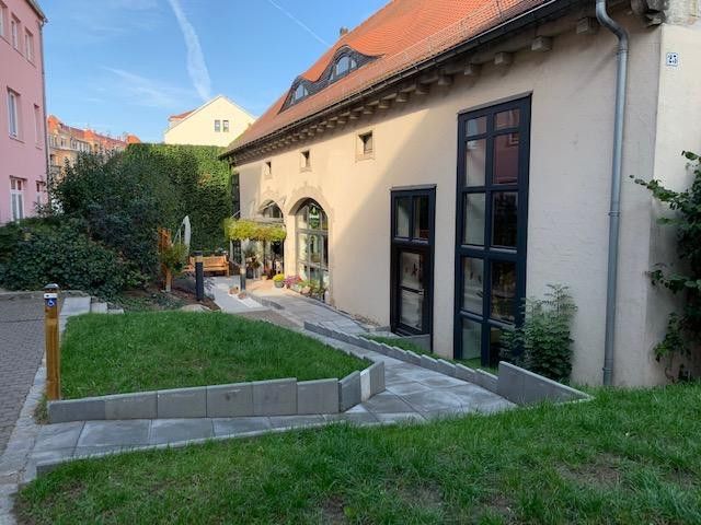 Attraktives Gewerbeensemble in Dresden-Strehlen – Vorder- & Hinterhaus mit Tiefgarage – Hinterhaus
