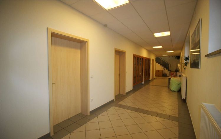 EG - Flur zu den Büroräumen