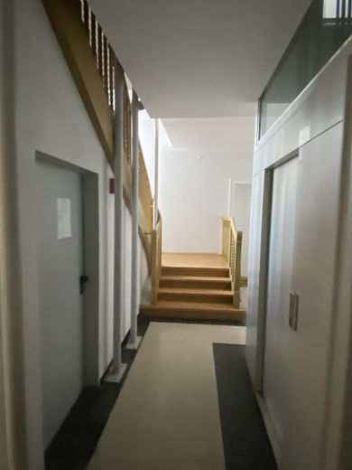 2-room apartment in renovated old building in Neuhausen (partially furnished) – Foto 6