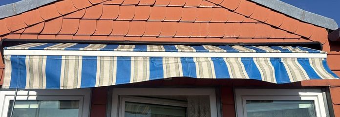 Dachterrasse mit Jalousie