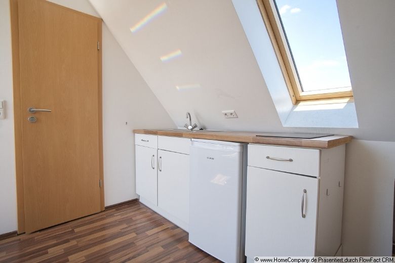 Dachgeschoßwohnung in einem Mehrfamilienhaus in ruhiger und zentraler Wohnlage von Castrop-Rauxel – d61cd5cd6937be319a78908a4d8cda126d2281e7.jpg