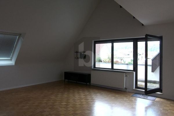 HELL UND HOCHWERTIG - GROßZÜGIG IN ESSLINGEN