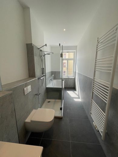 Appartamento di 3 locali appena ristrutturato con ampio balcone – Foto 6