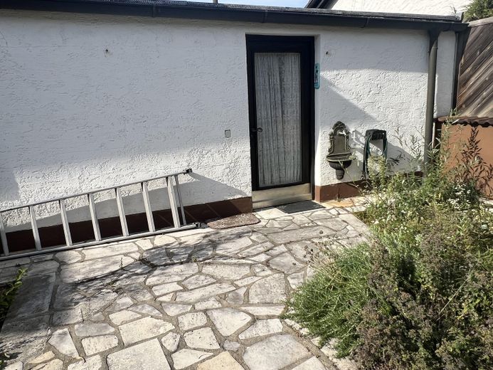 Garageneingang vom Garten