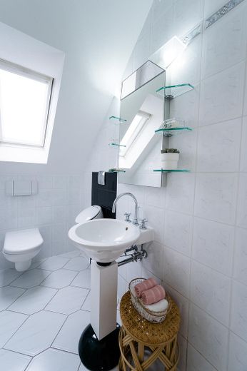 Gäste WC OG 