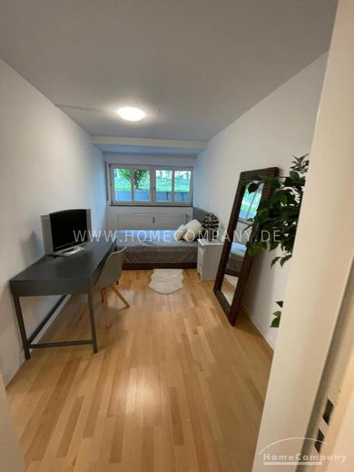 Apartamento de 5 habitaciones amueblado con cariño en Múnich Neuhausen. – aa213dda0a02a00ec4db2ecf107d56371d8d74bd.jpg