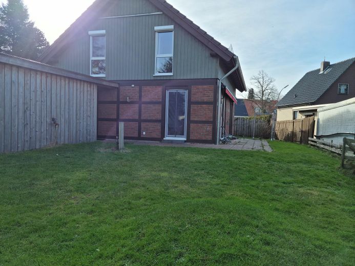 Garage und gartenseitige DHH