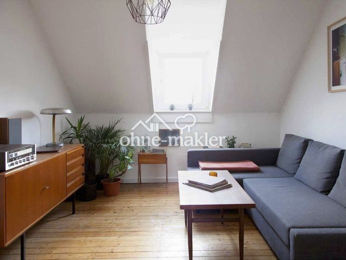 ALTBAU-CHARME! Einfach & günstig wohnen über den Dächern von Offenbach! – Foto 1