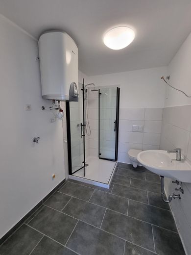 3 Zimmer Wohnung, 81,29 qm, Coburg Innenstadt, frisch modernisiert – Bad