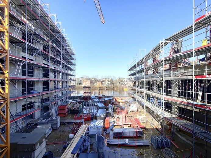 U-Hof-3_Gewerbeflächen_Open-Space_Beste-Wasserlage_Hofblick