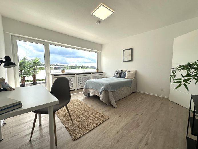 Provisionsfrei: Exklusives Penthouse mit XXL-Dachterrasse und Loggia – Schlafzimmer