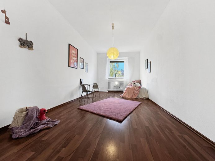 Kinder-/Arbeitszimmer