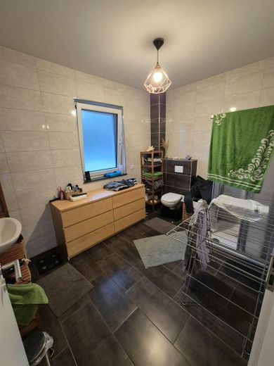 3-room penthouse apartment in Gießen Wieseck – Badezimmer