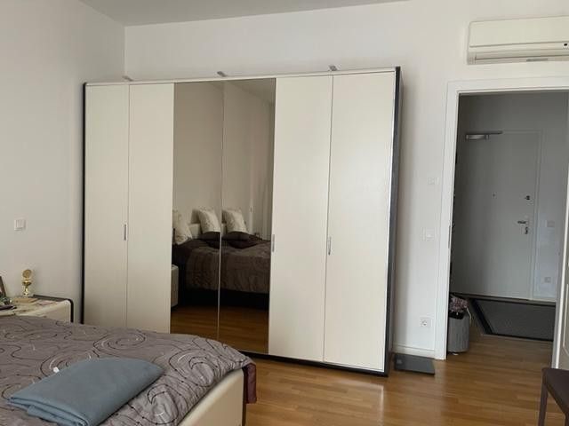 Exklusieve 3 Zimmer Wohnung mit Loggia, Stellplatz, Fußbodenheizung, Gäste WC, Klimaanlage – Schlafzimmer 2