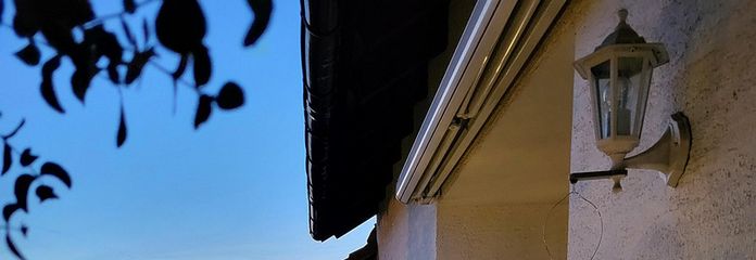 Balkon bei Dämmerung