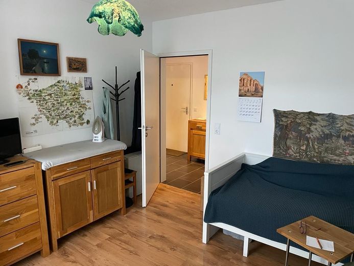 Gepflegte 2 Zimmer Wohnung im Zentrum von Homburg zu verkaufen – Schlafzimmer