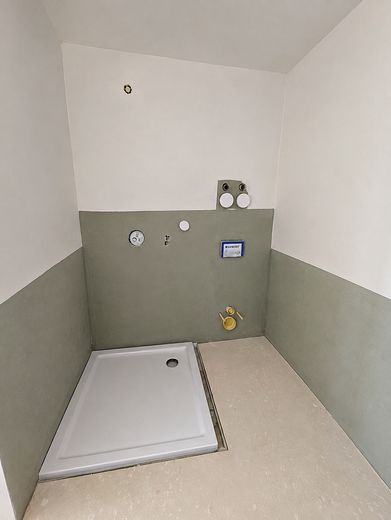2-Zimmer-Maisonette-Wohnung (81m²) in Kösching mit Balkon (Erstbezug nach Kernsanierung) – Gäste-WC