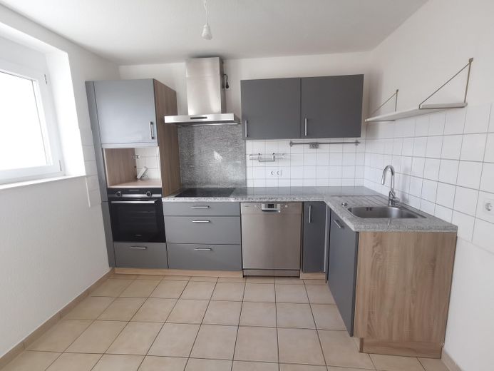 3-room apartment with balcony, fitted kitchen and underground garage – Einbauküche