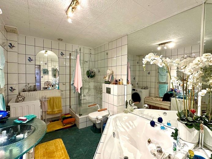 HORN IMMOBILIEN ++ gemütliches Zuhause in Wilsickow bei Pasewalk, ruhige Lage! – Badezimmer