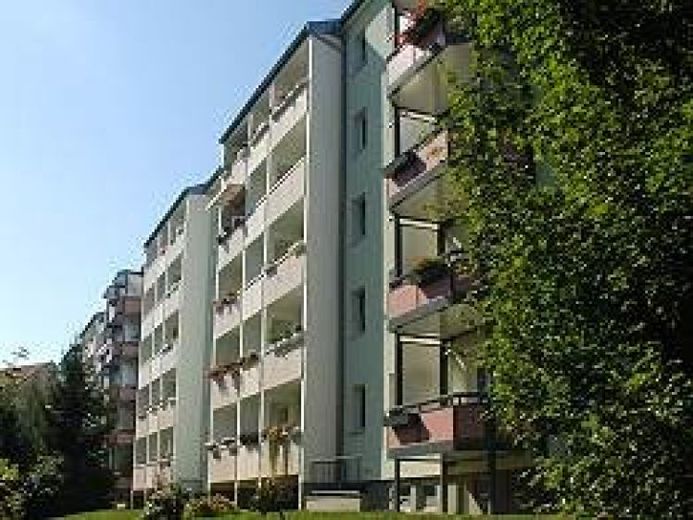 4-Raum-Wohnung mit Balkon verfügbar! – Foto 1