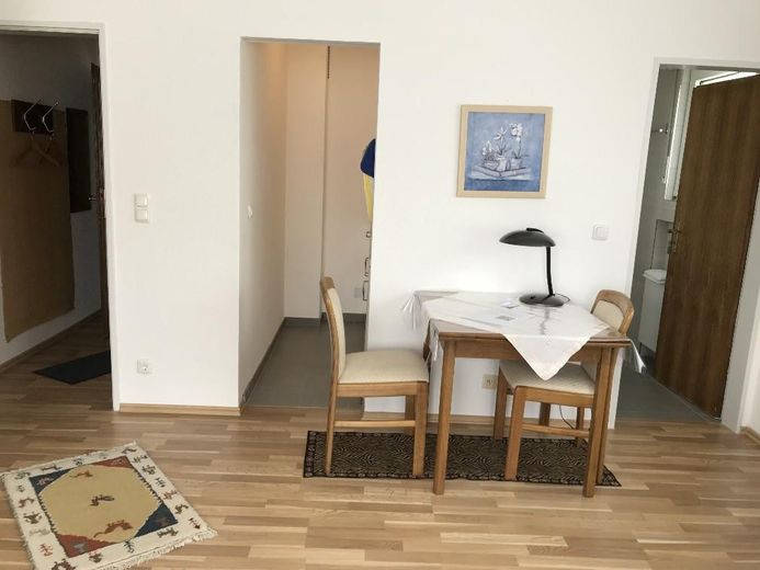Ideal für Pendler: *vollmöblierte 1-Zimmer NR, Komfort-Wohnung, keine Tiere, WLAN – फोटो 2