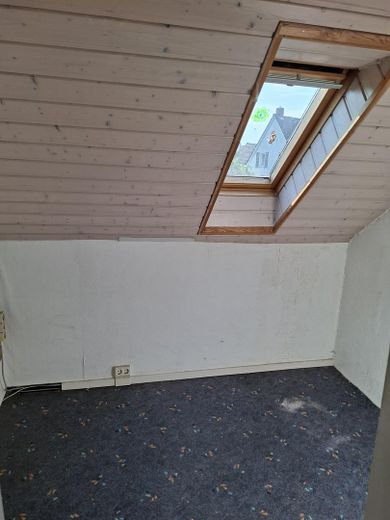 Charmantes Häuschen mit Potenzial in Reinheim-Zeilhard – Kleineres Schlafzimmer 3