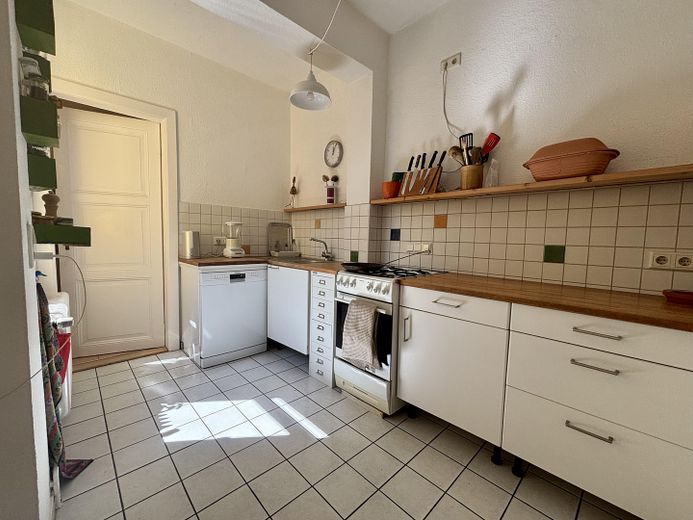 Mid-terrace house, side street in Fesenfeld, very good state of renovation, approx. 102.4 m², approx. €4,297/m² – Photo 8
