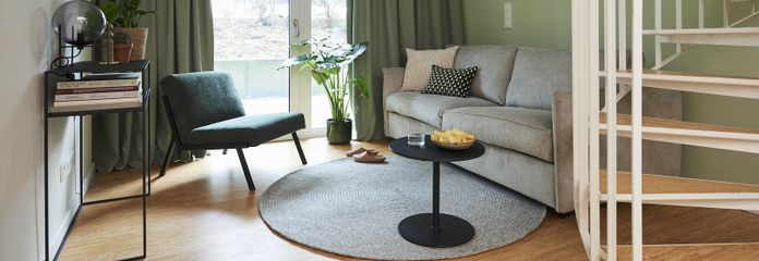 2-Zimmer Maisonette Apartment für 1250€ Warm – vollmöbliert mit Gym & Workspace