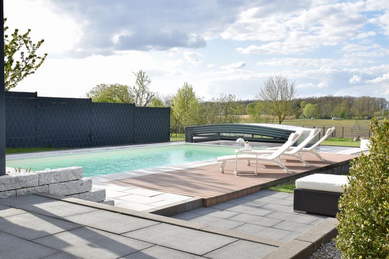 Exklusiver Pool