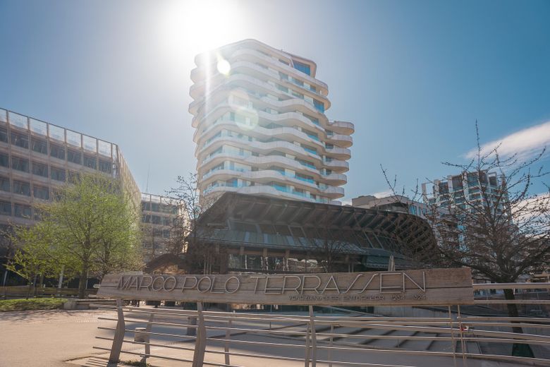 Designwohnung im Marco Polo Tower – mit Blick auf das Wendebecken des Hafens – Ihr neues Zuhause im MPT