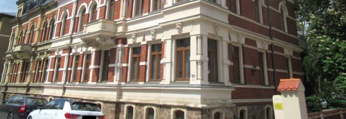 Dal 1/12! Luminoso appartamento di 2 locali con balcone e posto auto a Zwickau!