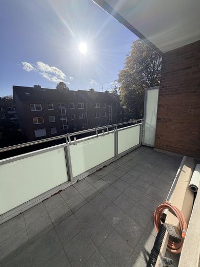 Erstbezug nach Sanierung: Helle 3-Zimmer-Wohnung in Hamburg-Niendorf – Фотографія 8