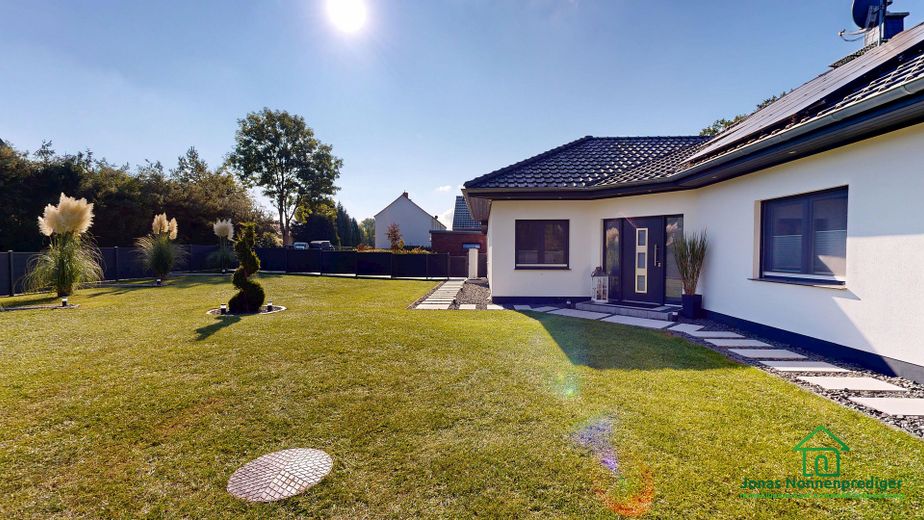 Exklusives modernes Einfamilienhaus mit Garten und Doppelgarage - für den Käufer provisionsfrei – Foto 18