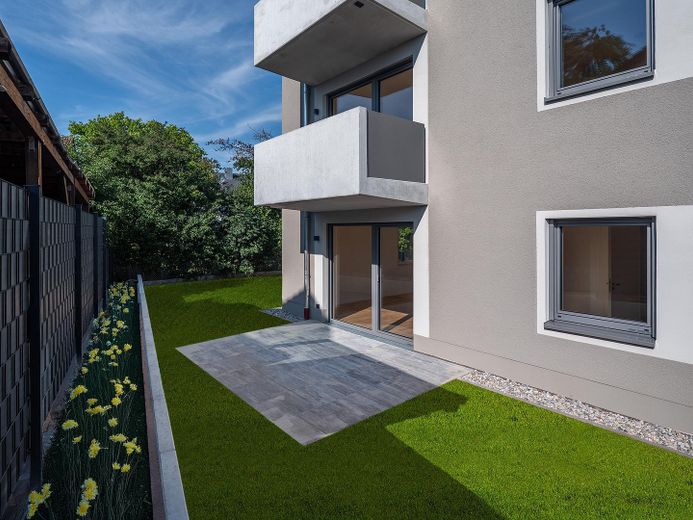 Neubau-Gartenwohnung, 2 Zimmer, bezugsfertig & provisionsfrei, KfW 40 QNG | Parsdorf bei München – Garten und Terrasse