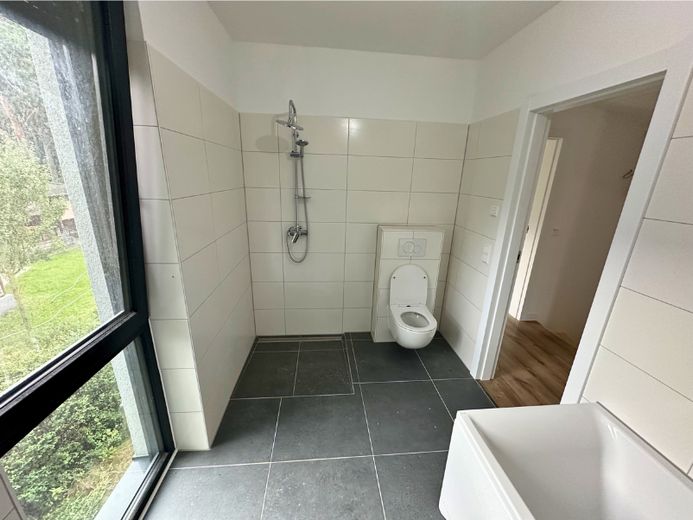Nowy dom w Berlinie-Müggelheim – A+, taras na dachu, ogród, 4,5 pokoju, bez prowizji – Zdjęcie 17