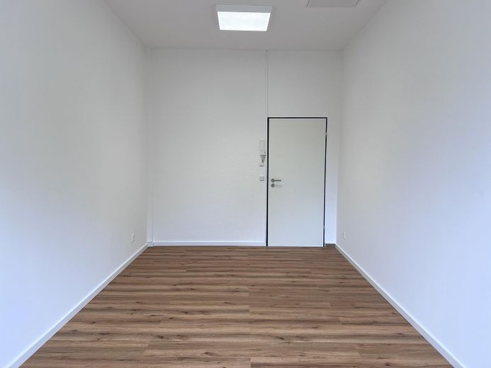 9,00 €/m² fiyatla yaklaşık 25,14 m² yeni yenilenmiş OFİS ALANI – Fotoğraf 2