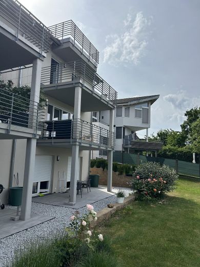 Living with panoramic views of the Schönbuch in Pliezhausen-Rübgarten – Balkone und Terasse