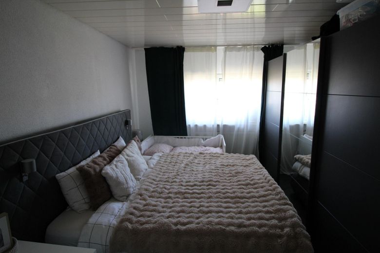 Modernisierte 3+1 Zimmer Wohnung mit Gartenanteil und Garage in Ebersbach an der Fils – Foto 9